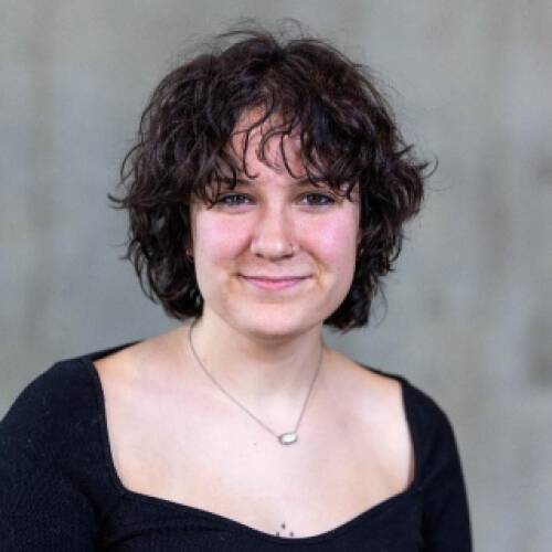 Lola Piper ('27), a cell & molecular biology major, is awarded a Van Andel Student Research Fellowship